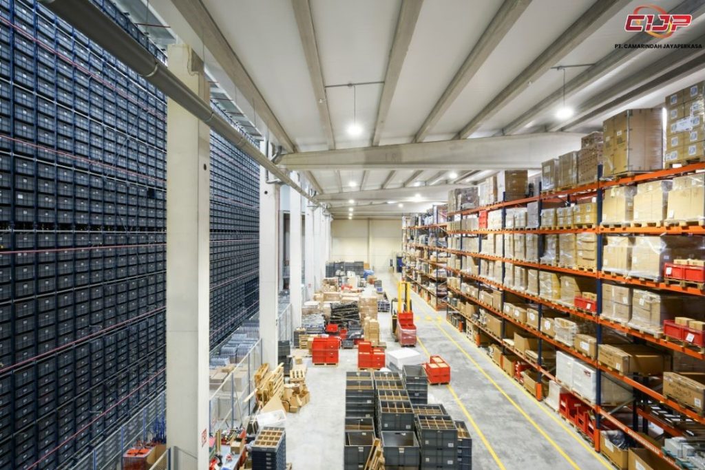 rantai pasokan dan logistik