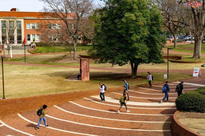 sistem keamanan terintegrasi untuk lingkungan kampus